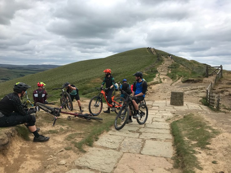 ZgBqb5AnTeiykTvW5WaV4w